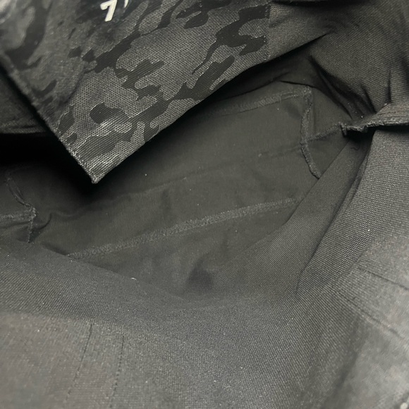 Michael Kors Camo Canvas Shopper Tote - Picture 7 of 8